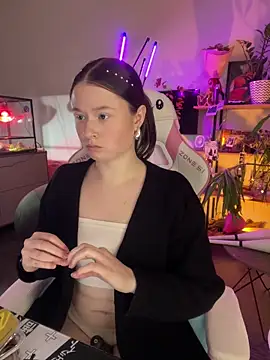 sweetest pie online show from December 18, 2025, 3:40 pm