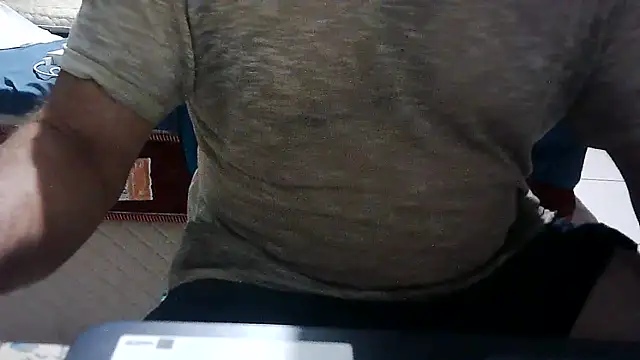 Snapshot of eduar570 chatting on November 3, 2025, 4:25 am eduar570 online show from November 3, 2025, 4:25 am