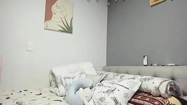 aisha latina online show from February 3, 2025, 11:36 pm