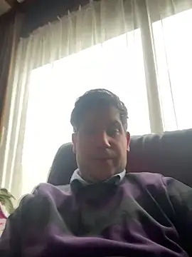 Snapshot of Taxidriver1988 chatting on February 20, 2025, 1:30 pm Taxidriver1988 online show from February 20, 2025, 1:30 pm