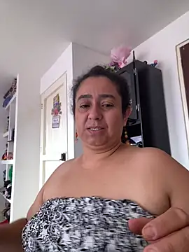 Snapshot of agathaxxx-69 chatting on June 18, 2026, 5:50 pm agathaxxx-69 online show from June 18, 2026, 5:50 pm