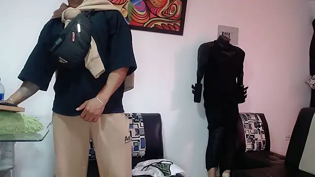 Black hot266 online show from October 4, 2025, 1:42 pm