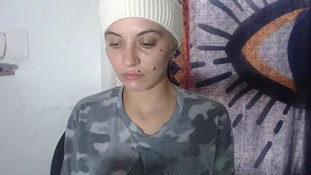 mariecam420 online show from February 28, 2025, 5:15 pm