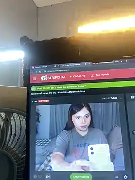 Snapshot of mysticofcum chatting on July 17, 2026, 6:46 pm mysticofcum online show from July 17, 2026, 6:46 pm