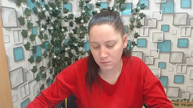 JosieJun  online show from February 4, 2025, 8:38 pm