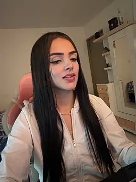 anniehart online show from March 31, 2026, 2:02 am