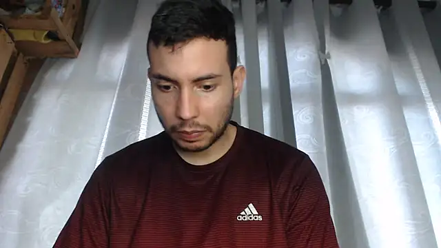 Armando 2002 online show from February 25, 2025, 6:53 pm