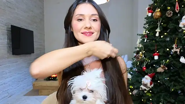 Snapshot of diamond_desiree chatting on December 20, 2024, 10:43 pm diamond desiree online show from December 20, 2024, 10:43 pm