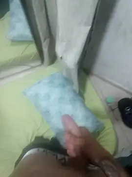 Snapshot of eu_poseison chatting on March 9, 2025, 5:11 am eu poseison online show from March 9, 2025, 5:11 am