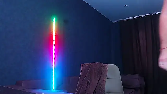 muscularjohnforuX online show from September 28, 2025, 8:09 am