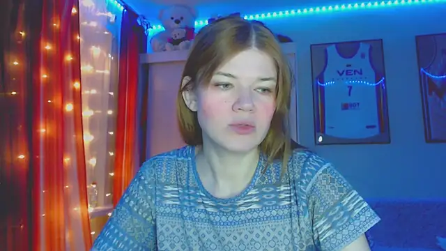 Snapshot of Klementa chatting on May 27, 2026, 7:44 pm Klementa online show from May 27, 2026, 7:44 pm