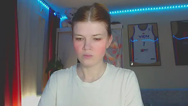 Snapshot of Klementa chatting on July 29, 2026, 6:39 pm Klementa online show from July 29, 2026, 6:39 pm