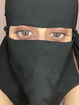 Snapshot of arabiaAna chatting on September 9, 2025, 9:47 pm arabiaAna online show from September 9, 2025, 9:47 pm