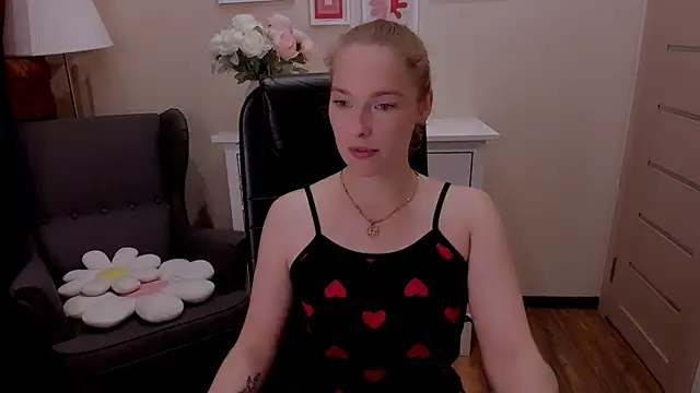  fiona Love online show from November 15, 2025, 8:16 pm