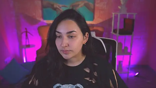 CeceliaJohnson online show from November 5, 2025, 8:03 am