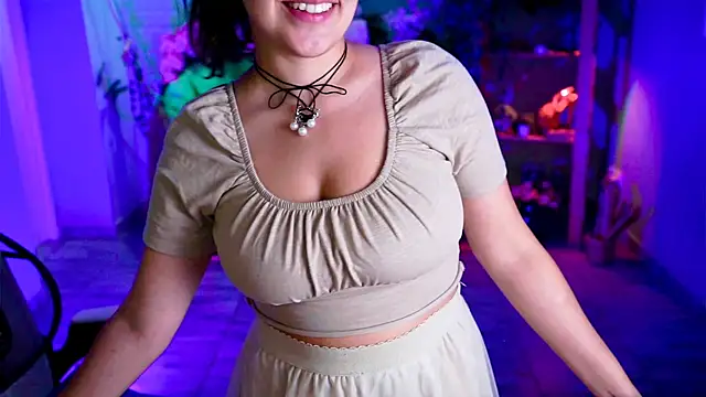 Snapshot of CeceliaJohnson chatting on July 17, 2026, 6:09 am CeceliaJohnson online show from July 17, 2026, 6:09 am