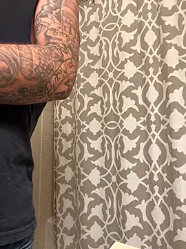 Mackwood89 online show from December 6, 2024, 6:37 am