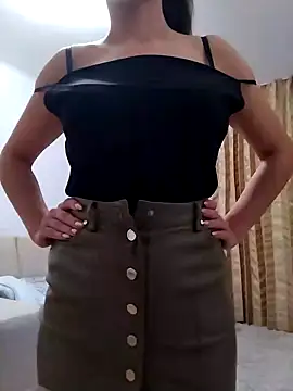 baby sweet girl  online show from January 24, 2025, 3:00 am