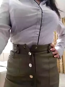 baby sweet girl  online show from January 27, 2025, 4:30 am