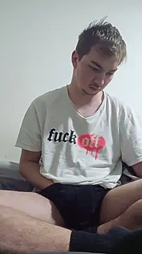 BigJuicy18cm online show from April 22, 2026, 10:39 am