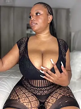 Hyra Ari online show from February 8, 2026, 6:22 pm