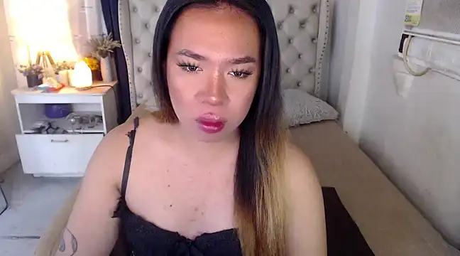 RebecaNextToYou online show from January 20, 2025, 8:18 pm