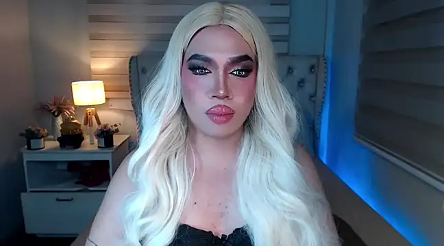 RebecaNextToYou online show from February 12, 2025, 5:37 pm