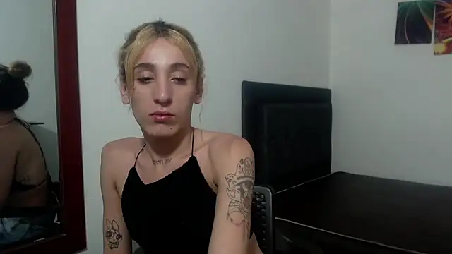 Snapshot of andreahhill chatting on May 29, 2026, 3:32 pm andreahhill online show from May 29, 2026, 3:32 pm
