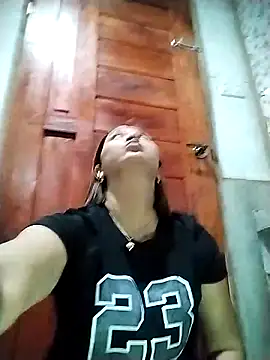 MS Isabella Snow92 online show from October 4, 2025, 11:25 pm