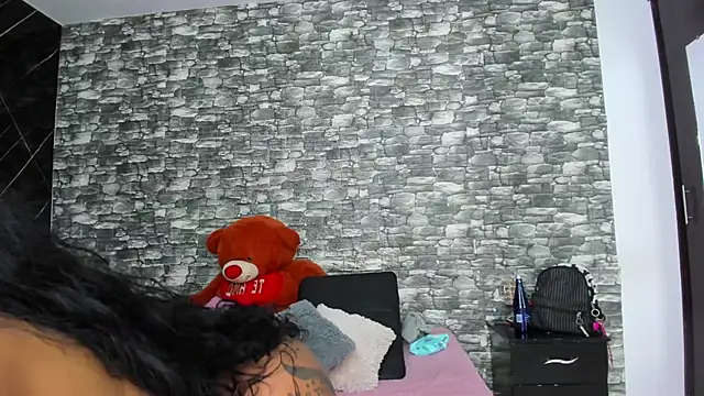 Snapshot of HeidyWillss chatting on December 16, 2025, 7:30 pm HeidyWillss online show from December 16, 2025, 7:30 pm