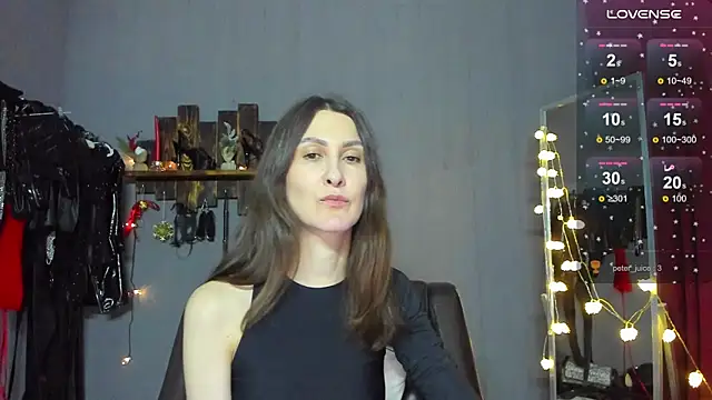Snapshot of Mistress_Pamela chatting on December 22, 2024, 7:11 am Mistress Pamela online show from December 22, 2024, 7:11 am