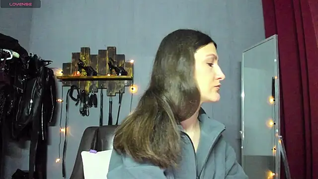 Snapshot of Mistress_Pamela chatting on February 2, 2025, 5:53 am Mistress Pamela online show from February 2, 2025, 5:53 am