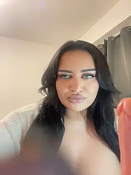Snapshot of EmiliaPetrova chatting on October 27, 2025, 6:01 pm EmiliaPetrova online show from October 27, 2025, 6:01 pm