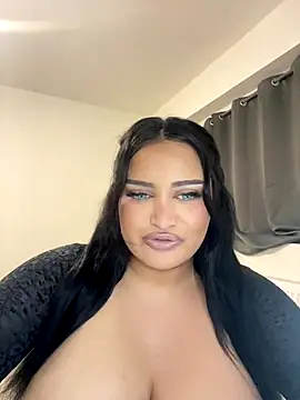 Snapshot of EmiliaPetrova chatting on November 9, 2025, 9:24 pm EmiliaPetrova online show from November 9, 2025, 9:24 pm