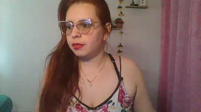lorenitabella online show from March 22, 2025, 7:53 pm