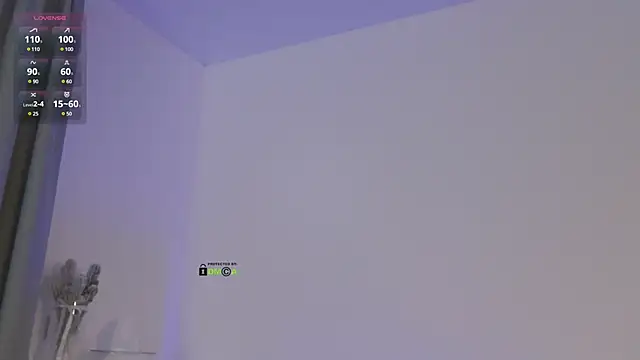 Fallinlove1 online show from February 28, 2025, 6:41 pm