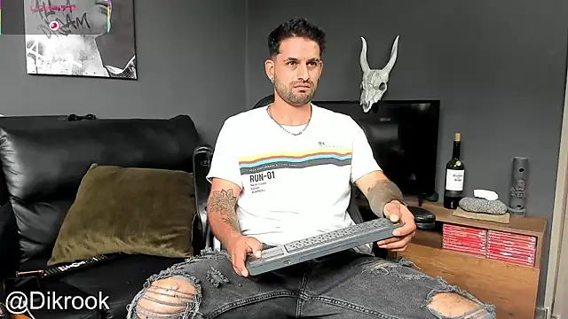 Davevilboy online show from January 28, 2025, 3:35 pm