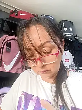 Sharomlove online show from March 7, 2026, 2:47 pm