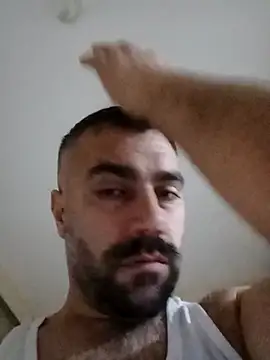 Snapshot of kevgir08 chatting on February 11, 2026, 5:29 pm kevgir08 online show from February 11, 2026, 5:29 pm