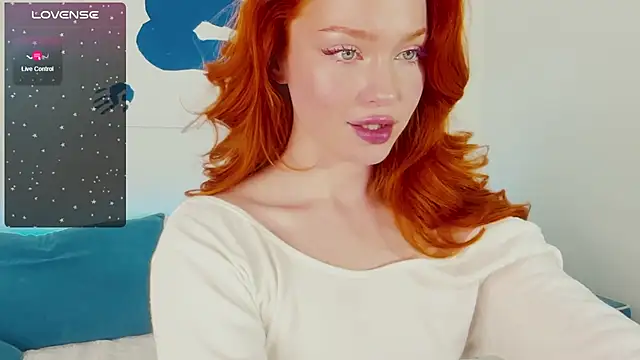 Snapshot of Born_to_Loveee chatting on January 25, 2025, 12:37 pm Born to Loveee online show from January 25, 2025, 12:37 pm