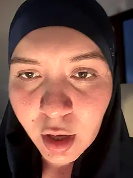 MatchedEyebrow online show from October 19, 2025, 9:59 pm