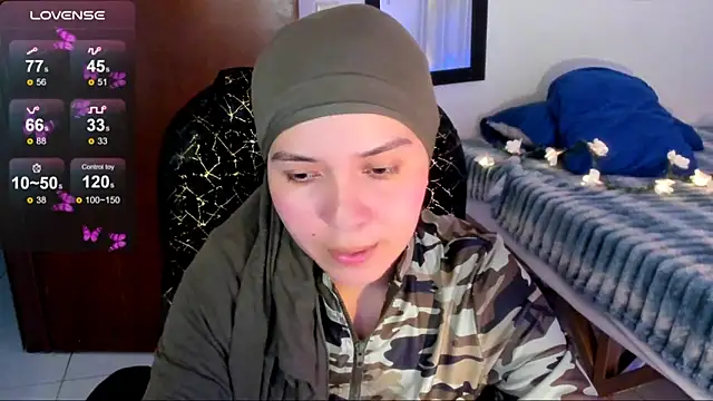 Snapshot of MatchedEyebrow chatting on June 12, 2026, 9:25 pm MatchedEyebrow online show from June 12, 2026, 9:25 pm