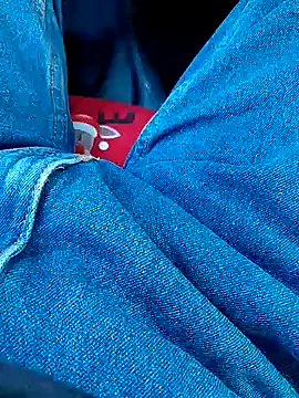 feet toes online show from January 27, 2025, 1:52 pm