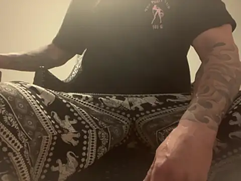 Snapshot of Tyyson03 chatting on January 9, 2026, 7:59 pm Tyyson03 online show from January 9, 2026, 7:59 pm