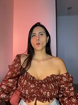 Snapshot of ameliayourfav1 chatting on December 18, 2024, 2:32 am ameliayourfav1 online show from December 18, 2024, 2:32 am
