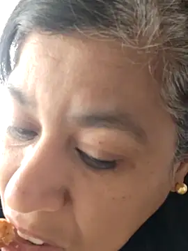 Molly newman6 online show from April 7, 2026, 10:59 am