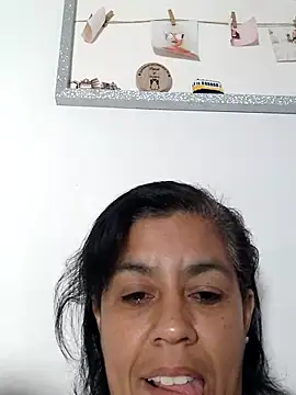Snapshot of Molly_newman6 chatting on June 12, 2026, 1:21 pm Molly newman6 online show from June 12, 2026, 1:21 pm
