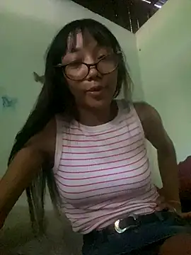 Karmakuro online show from September 24, 2025, 5:27 pm