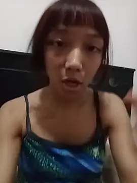 Snapshot of Karmakuro chatting on May 19, 2026, 3:57 am Karmakuro online show from May 19, 2026, 3:57 am