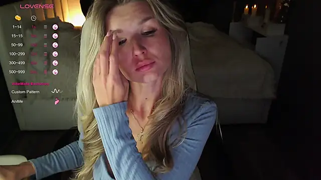 Snapshot of AngelMiaM chatting on December 19, 2024, 10:10 pm AngelMiaM online show from December 19, 2024, 10:10 pm